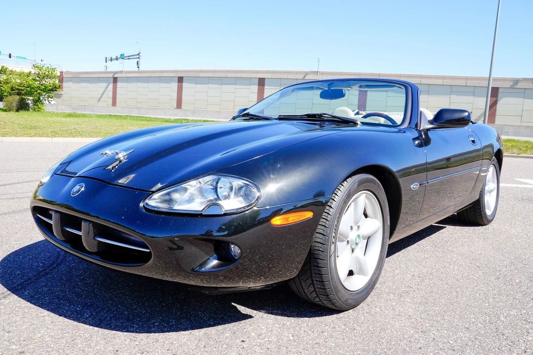 1997 Jaguar X100 XK8 - Image 8 of 31