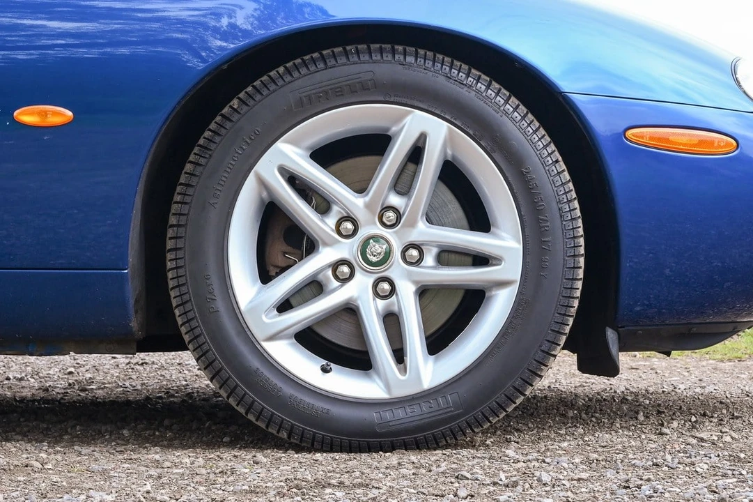 1997 Jaguar X100 XK8 - Image 28 of 30