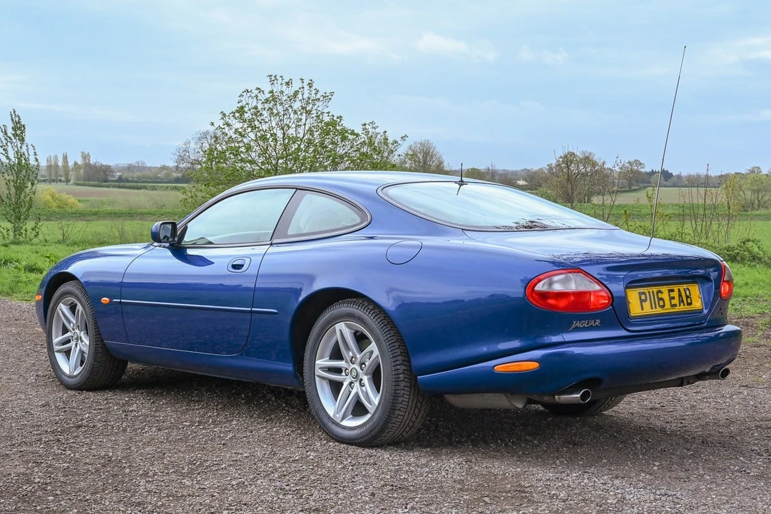 1997 Jaguar X100 XK8 - Image 7 of 30