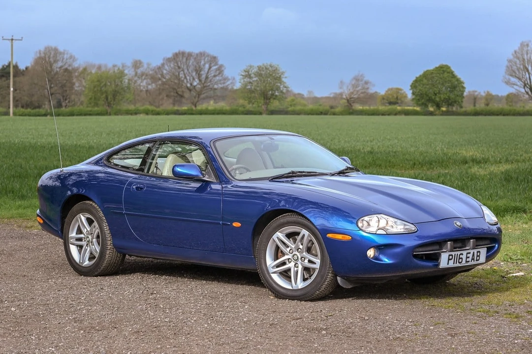 1997 Jaguar XK - Image 3 of 31