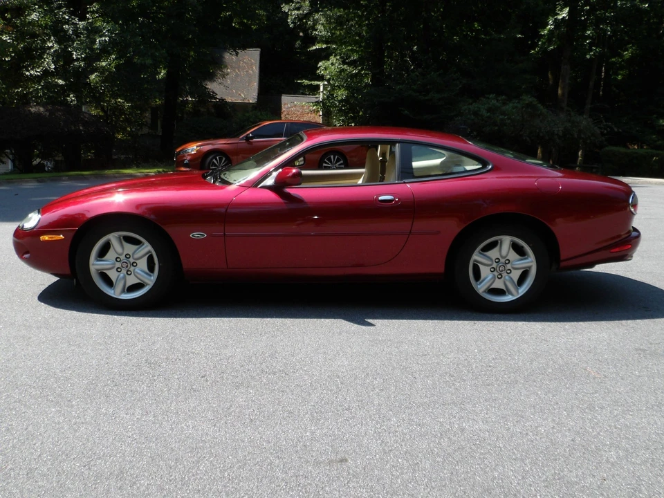 1997 Jaguar X100 XK8 - Image 11 of 22