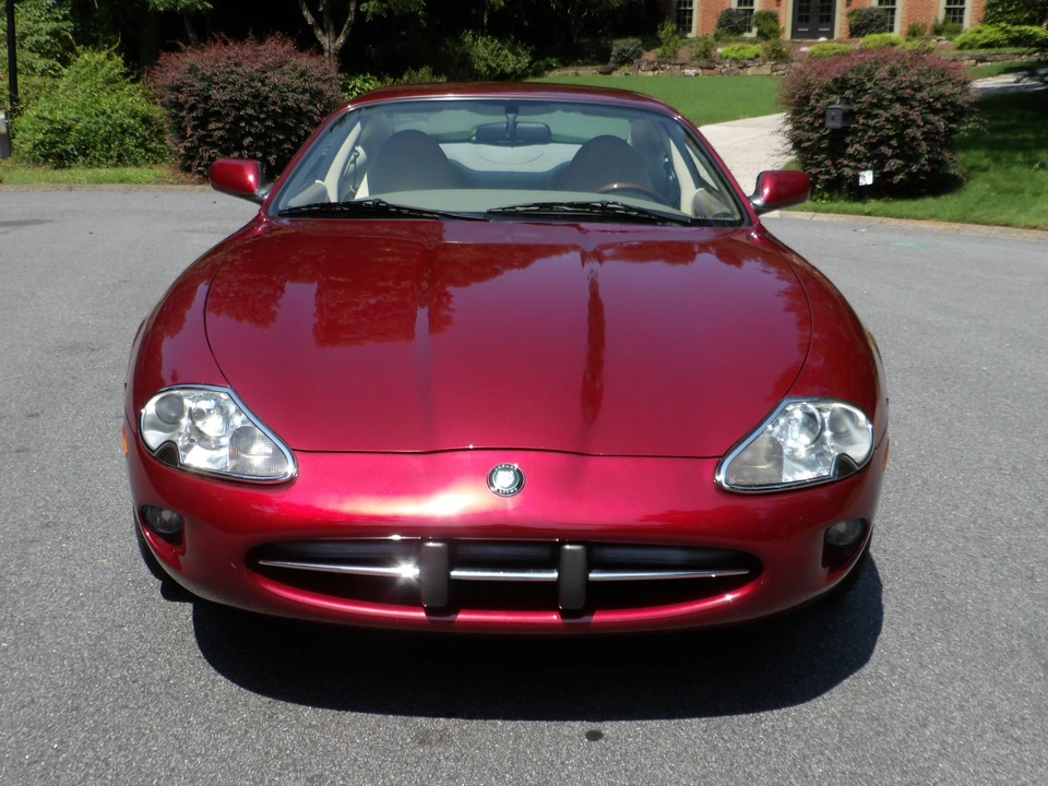 1997 Jaguar X100 XK8 - Image 9 of 22