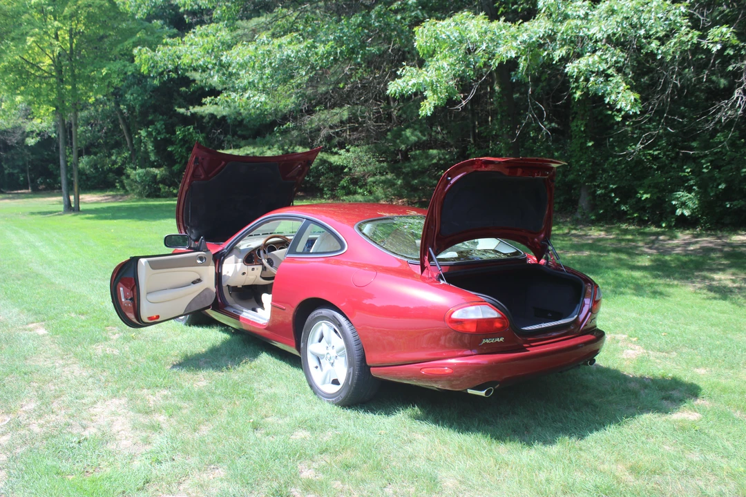 1997 Jaguar X100 XK8 - Image 10 of 28