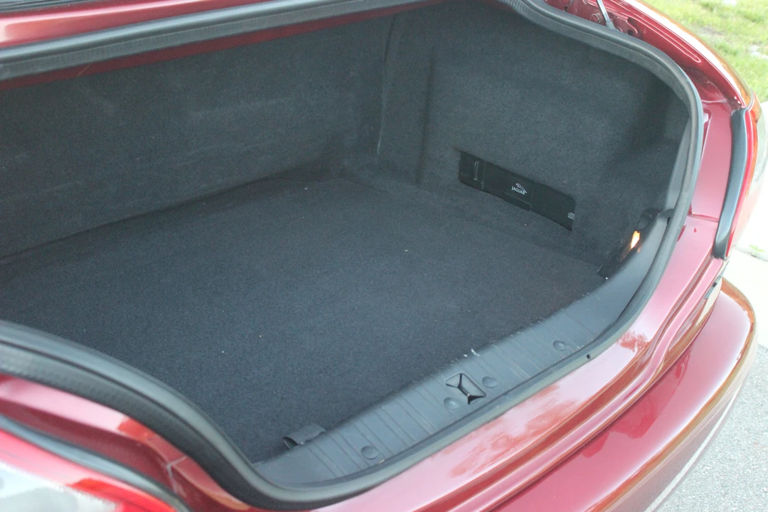 1997 Jaguar X100 XK8 - Image 12 of 28