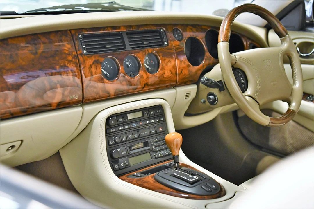1997 Jaguar X100 XK8 - Image 28 of 30