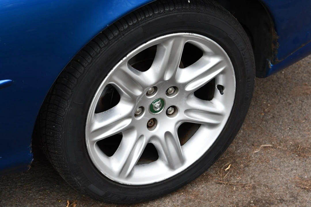 1997 Jaguar X100 XK8 - Image 25 of 30