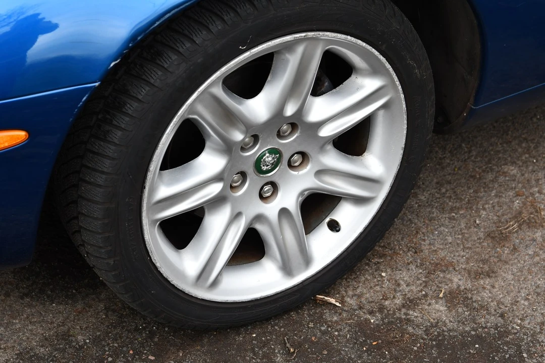 1997 Jaguar X100 XK8 - Image 24 of 30