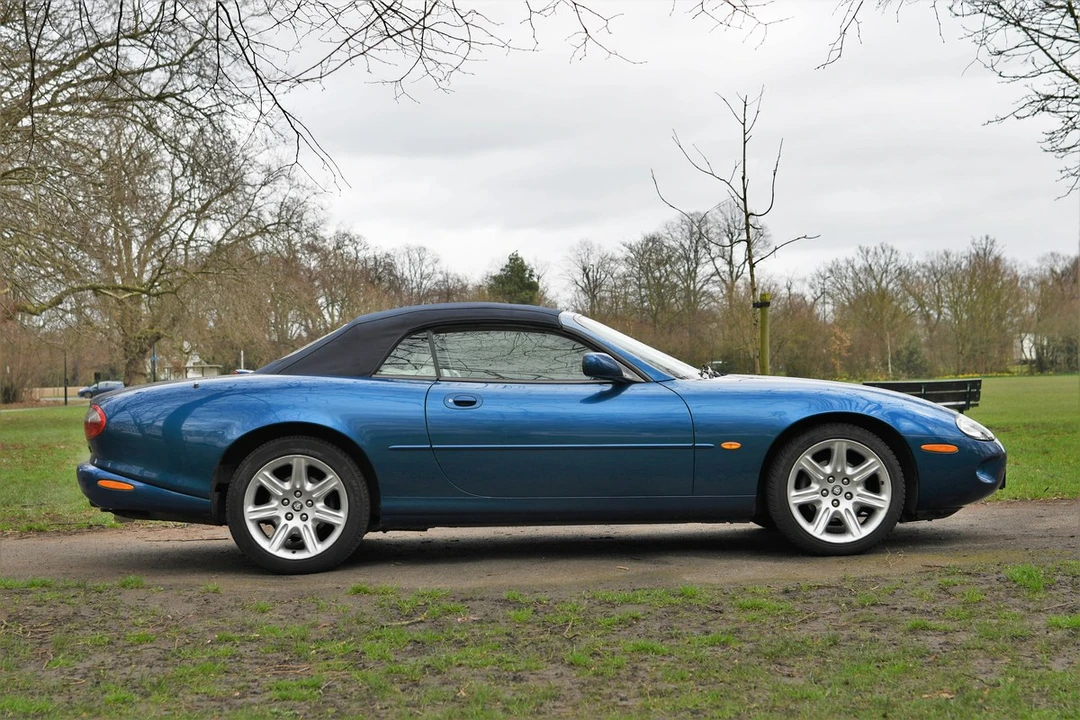 1997 Jaguar X100 XK8 - Image 13 of 30