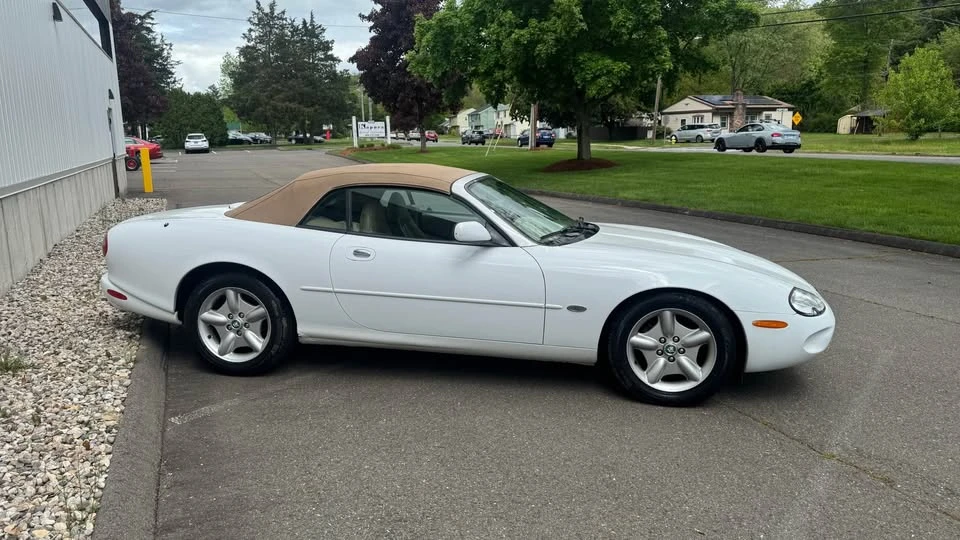 1997 Jaguar X100 XK8 - Image 5 of 10