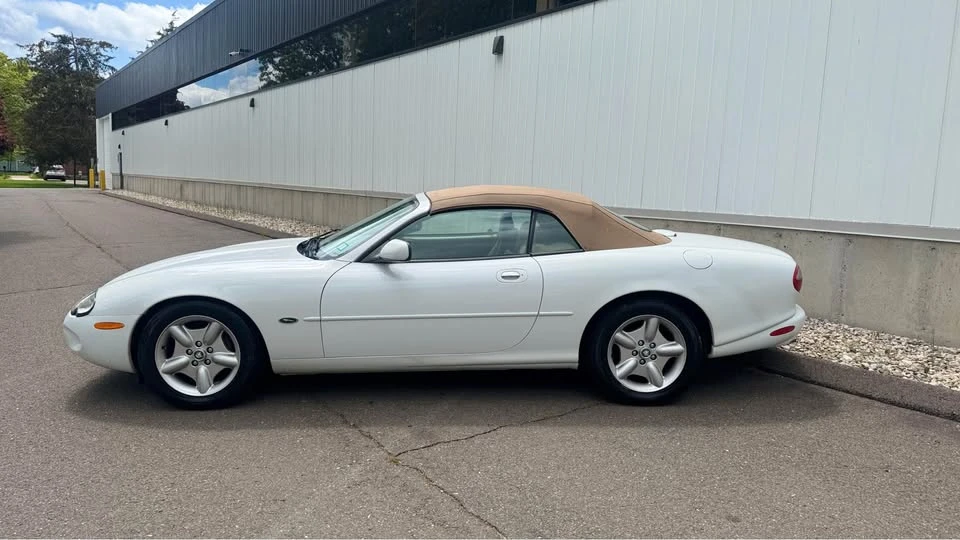 1997 Jaguar X100 XK8 - Image 4 of 10