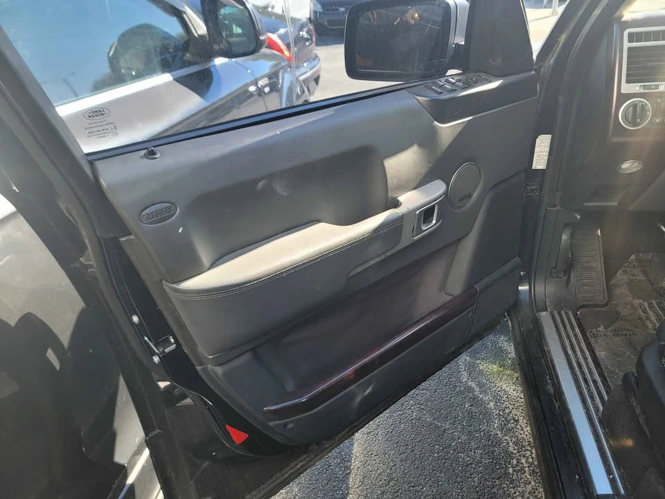 1997 Jaguar X100 XK8 - Image 2 of 11