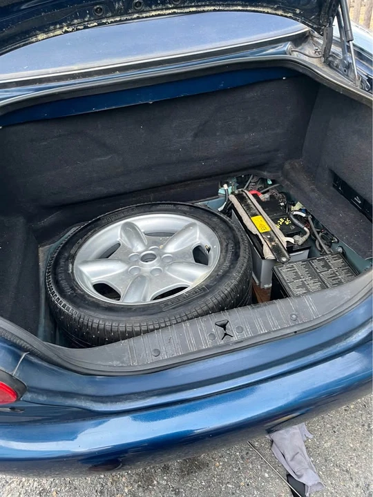 1997 Jaguar X100 XK8 - Image 4 of 18