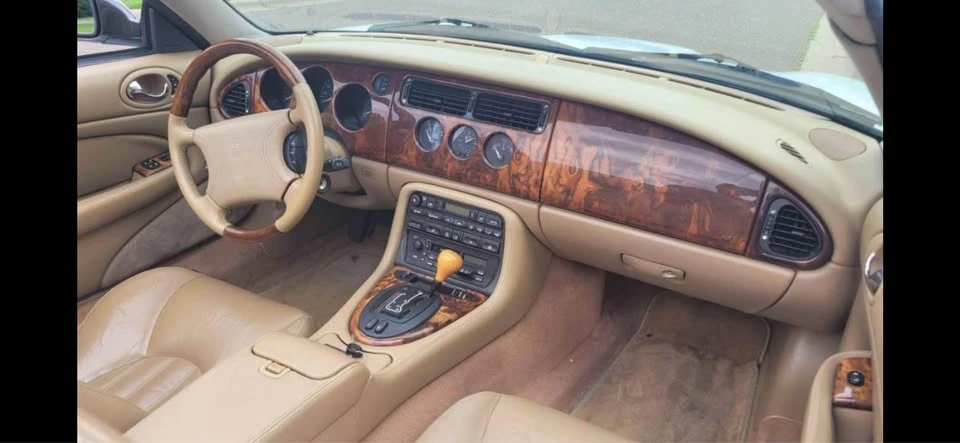 1997 Jaguar X100 XK8 - Image 10 of 11