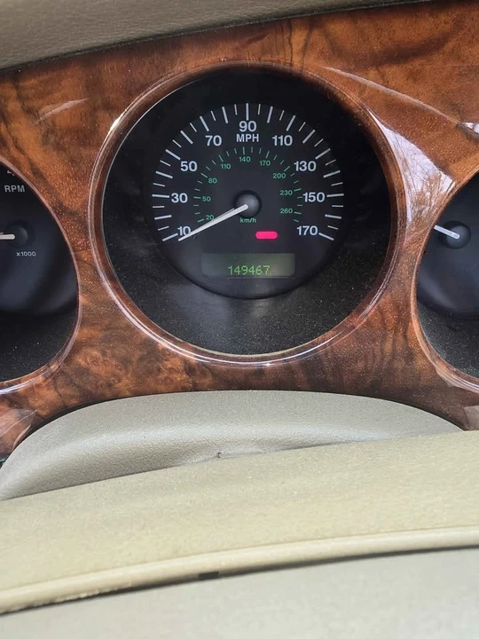 1997 Jaguar X100 XK8 - Image 9 of 14