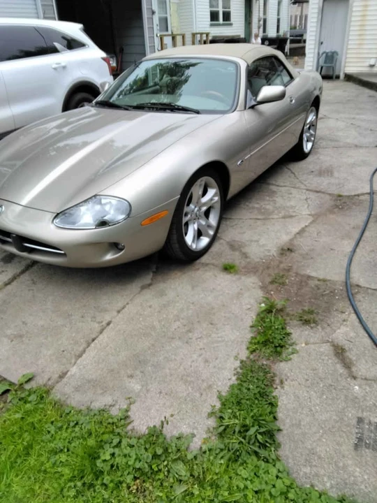 1997 Jaguar X100 XK8 - Image 2 of 10