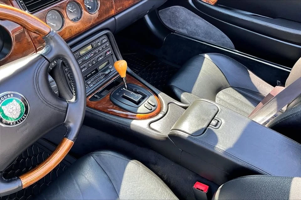 1997 Jaguar X100 XK8 - Image 13 of 20