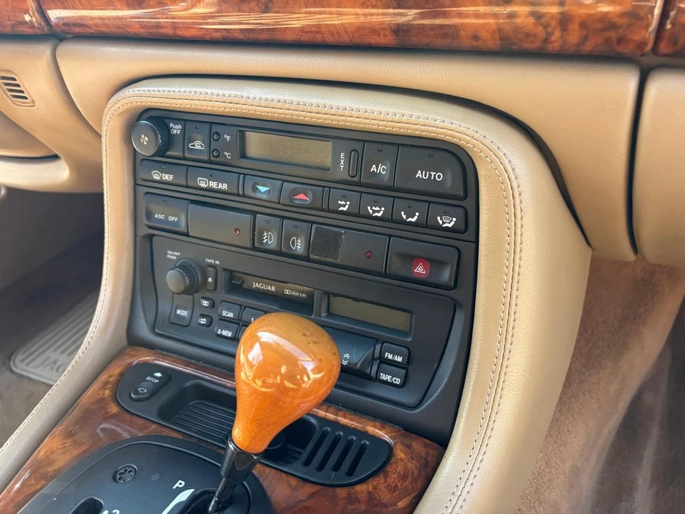 1997 Jaguar X100 XK8 - Image 29 of 30