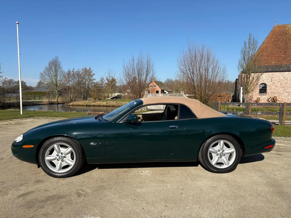 1997 Jaguar X100 XK8 - Image 21 of 30