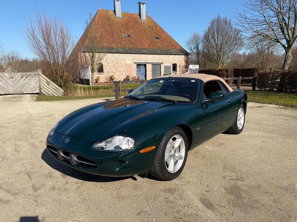 1997 Jaguar X100 XK8 - Image 10 of 30