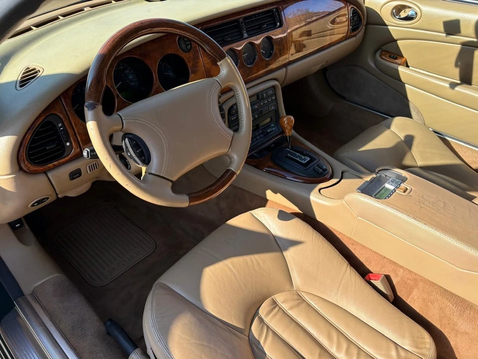 1997 Jaguar X100 XK8 - Image 23 of 30