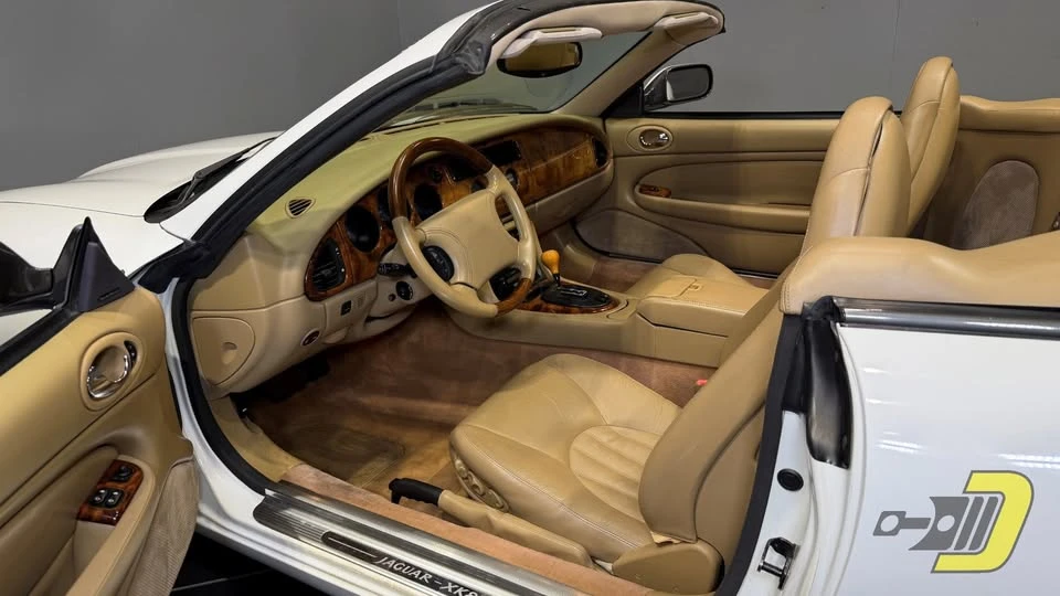 1997 Jaguar X100 XK8 - Image 9 of 20
