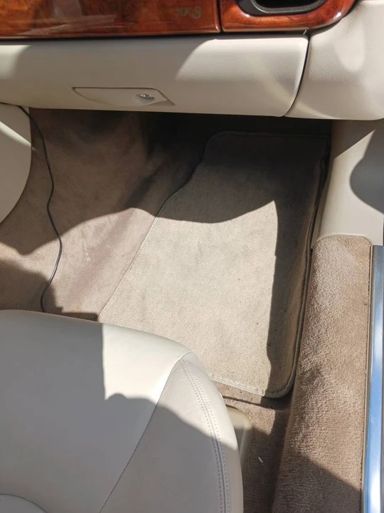 1997 Jaguar X100 XK8 - Image 11 of 17