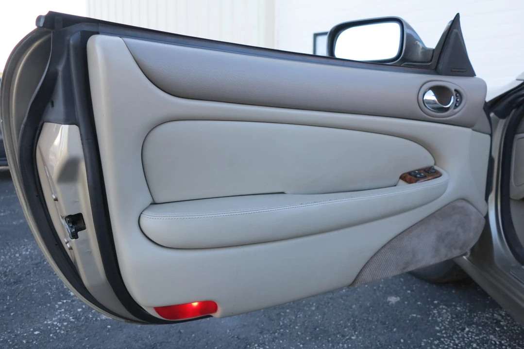 1997 Jaguar X100 XK8 - Image 29 of 31