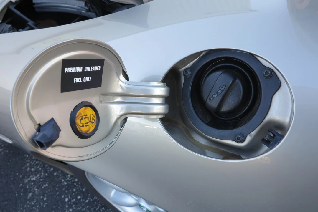 1997 Jaguar X100 XK8 - Image 24 of 31