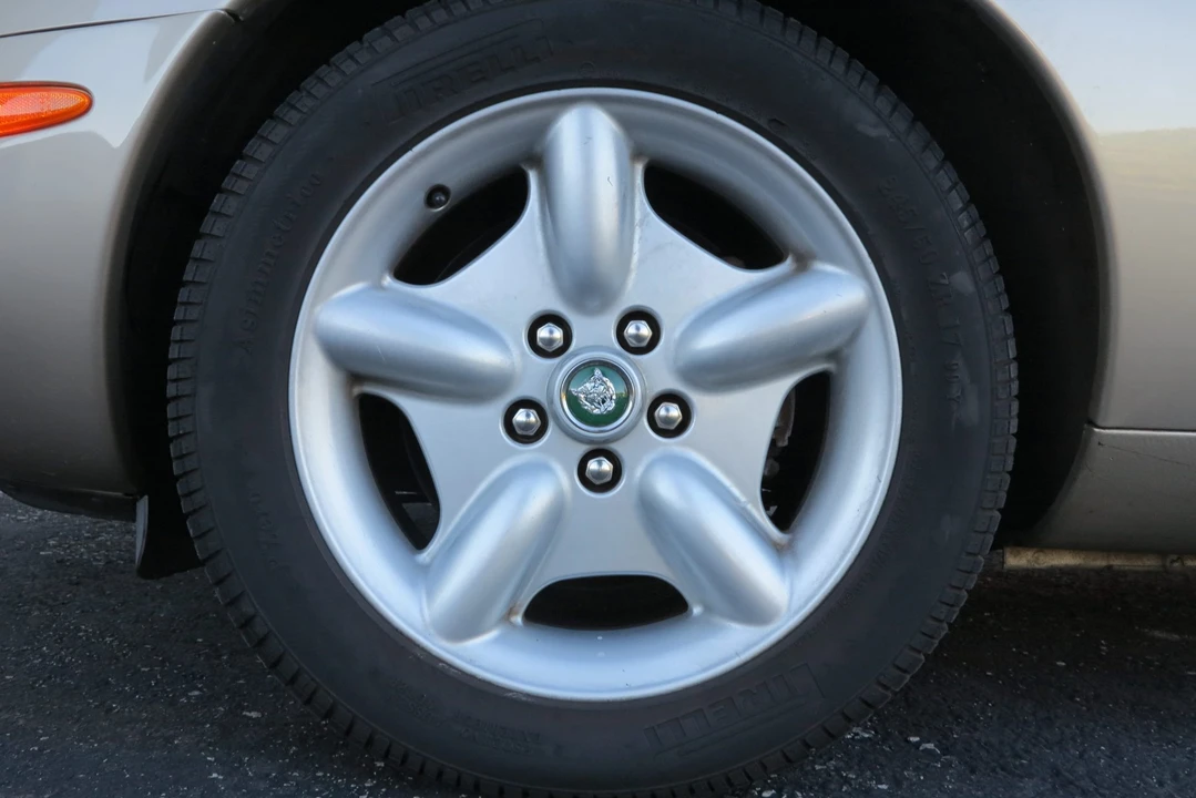 1997 Jaguar X100 XK8 - Image 25 of 31