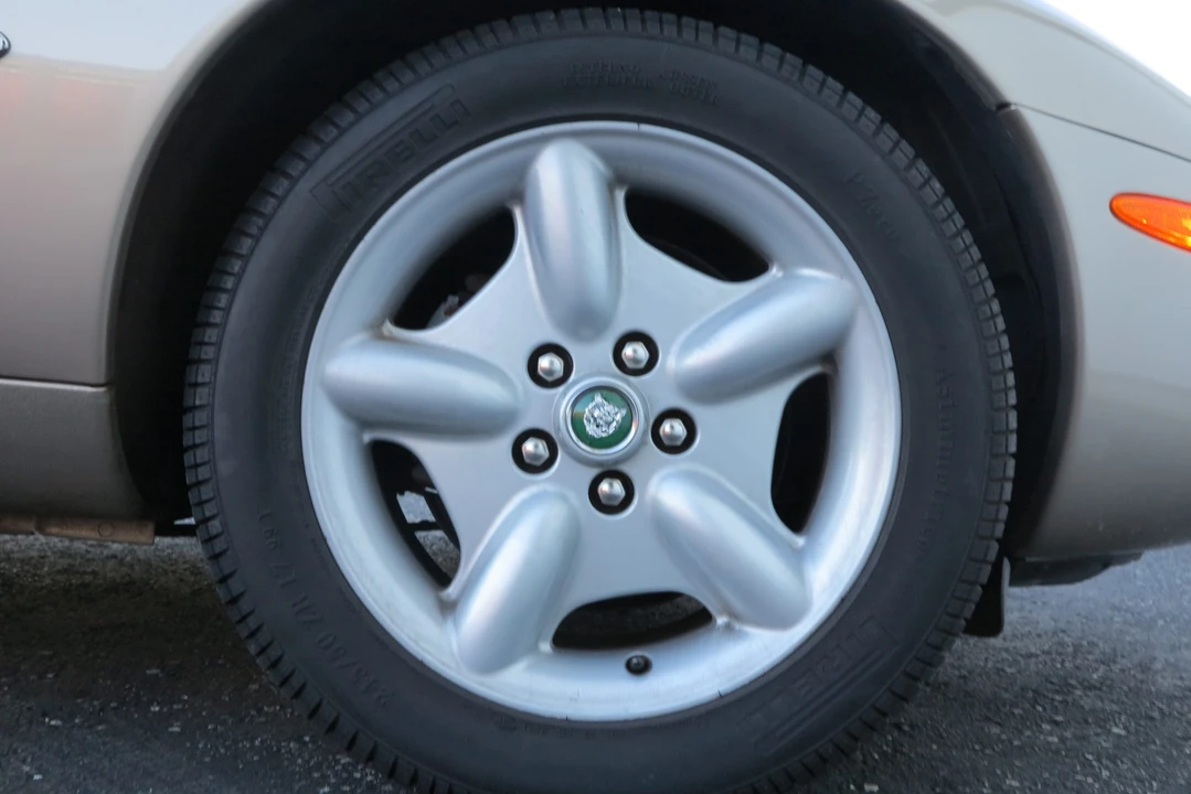 1997 Jaguar X100 XK8 - Image 27 of 31