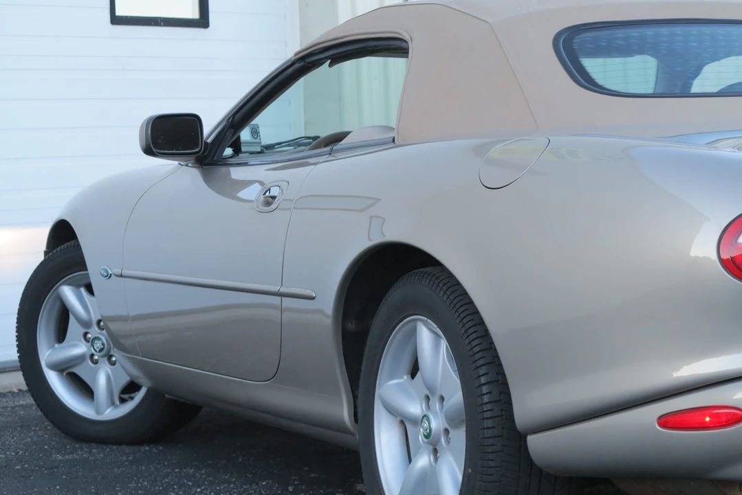 1997 Jaguar X100 XK8 - Image 16 of 31