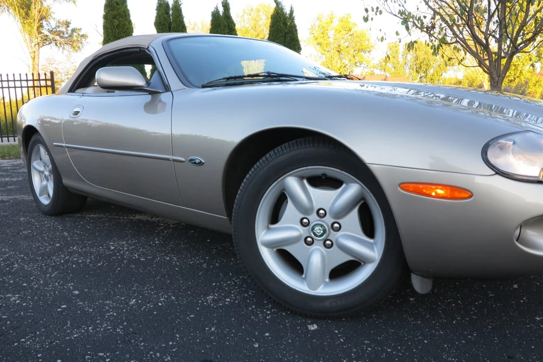 1997 Jaguar X100 XK8 - Image 18 of 31