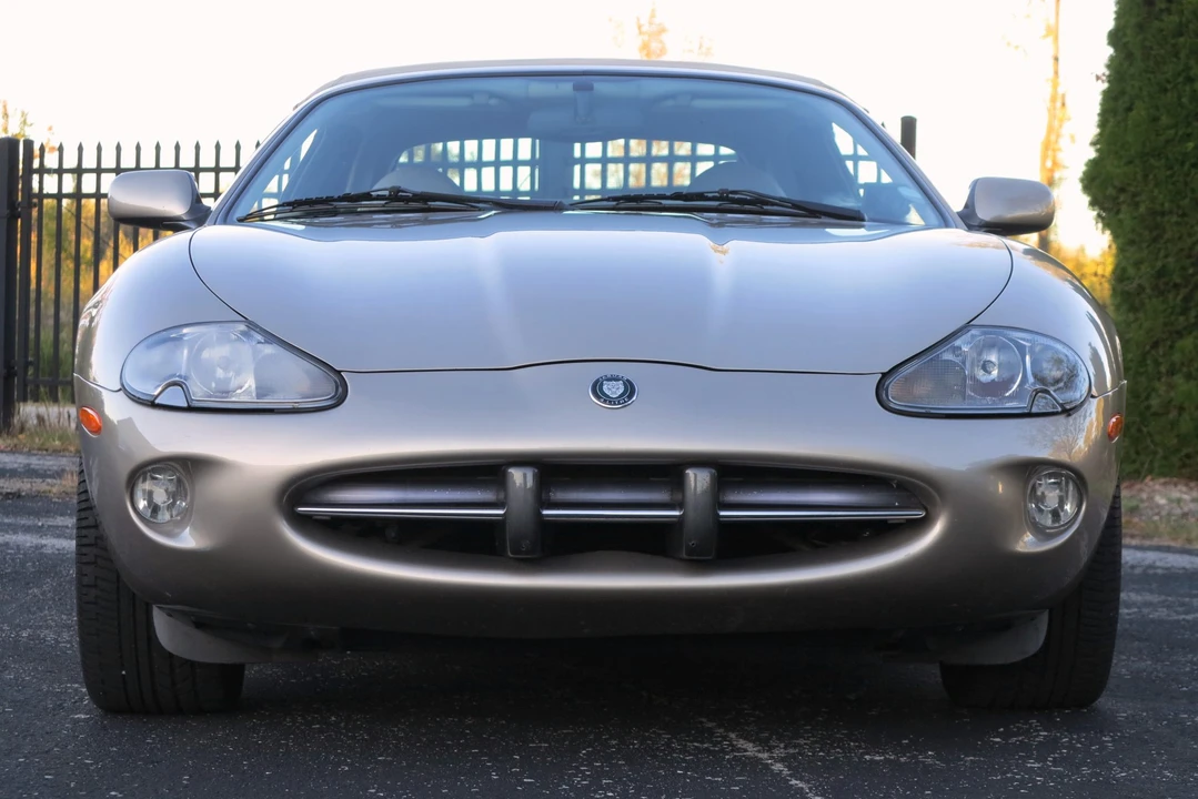 1997 Jaguar X100 XK8 - Image 4 of 31
