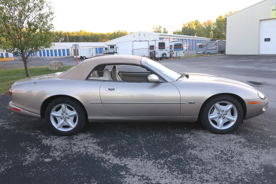 1997 Jaguar X100 XK8 - Image 8 of 31