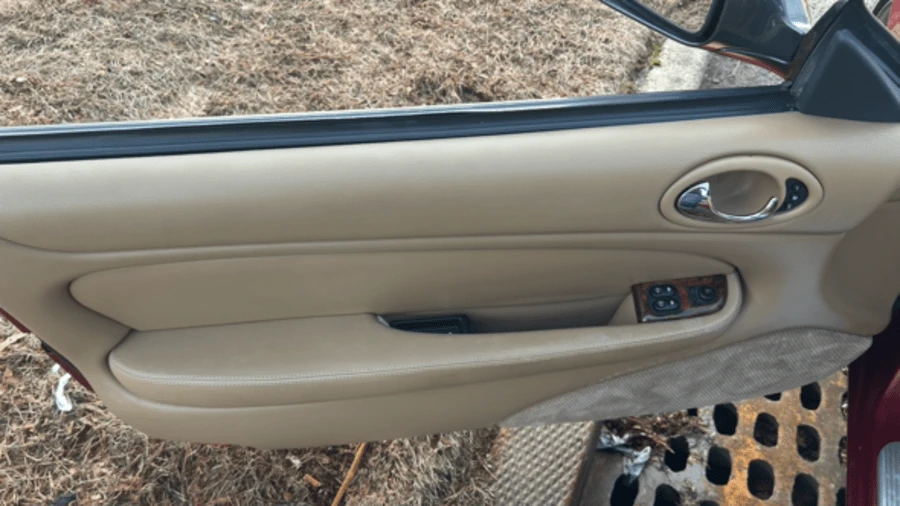 1997 Jaguar X100 XK8 - Image 4 of 6