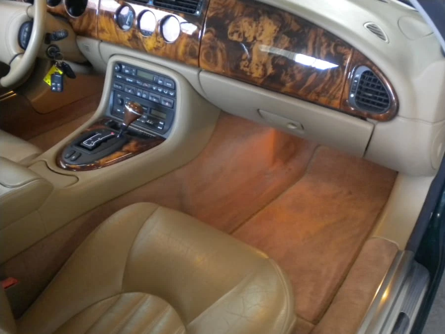 1997 Jaguar X100 XK8 - Image 4 of 7