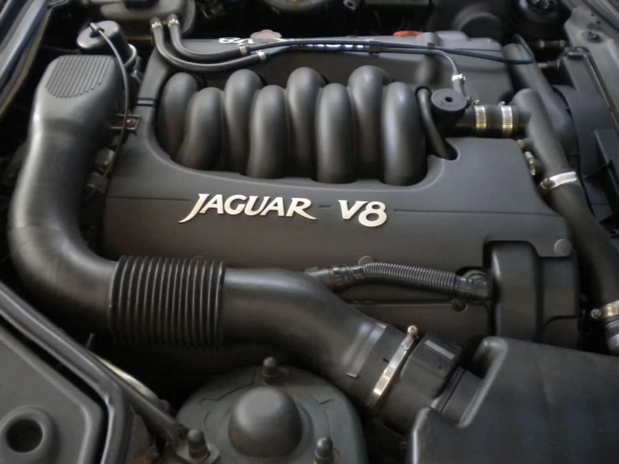 1997 Jaguar X100 XK8 - Image 5 of 7