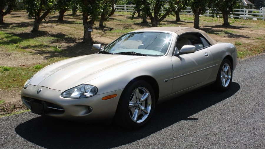 1997 Jaguar X100 XK8 - Image 4 of 12
