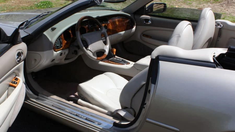 1997 Jaguar X100 XK8 - Image 5 of 12