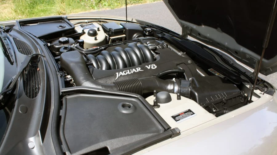 1997 Jaguar X100 XK8 - Image 7 of 12