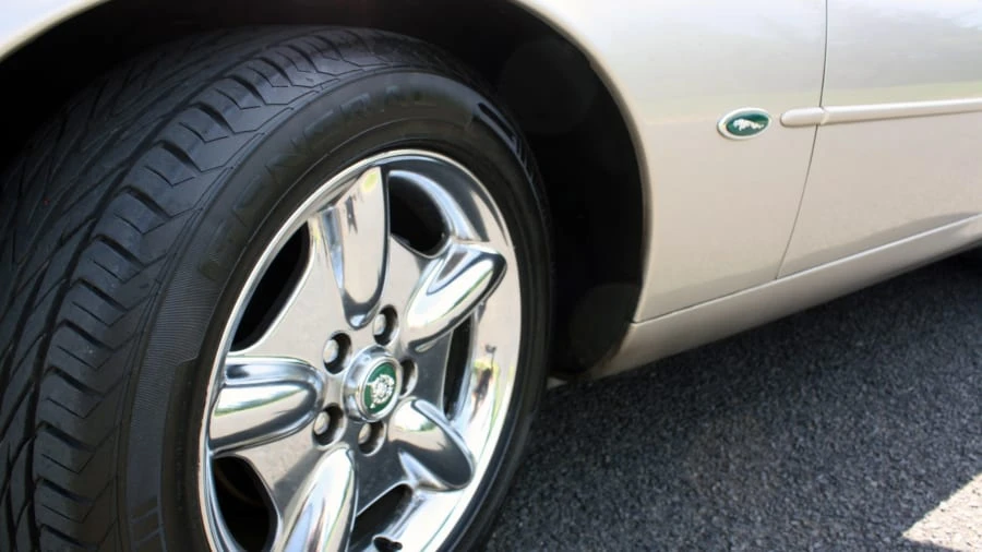 1997 Jaguar X100 XK8 - Image 9 of 12