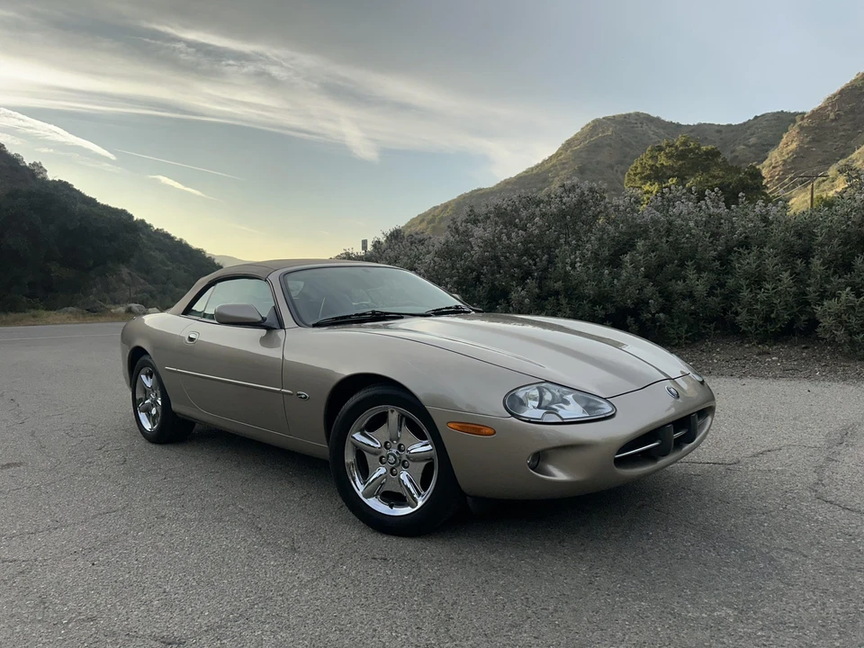 1997 Jaguar X100 XK8 - Image 18 of 31