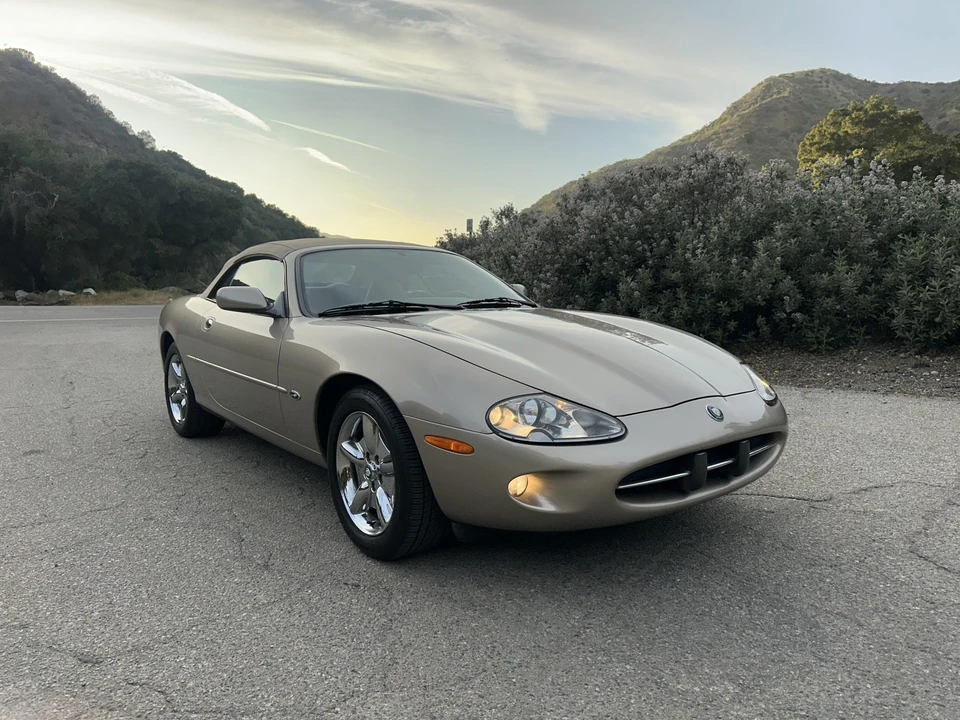 1997 Jaguar X100 XK8 - Image 16 of 31