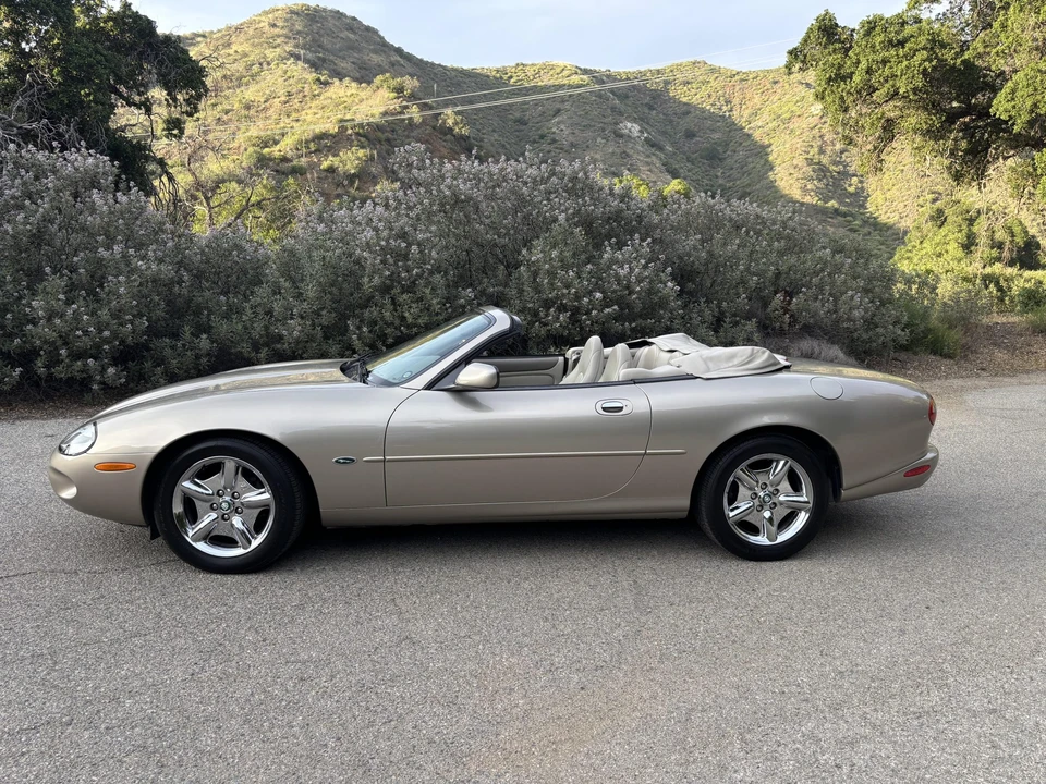 1997 Jaguar X100 XK8 - Image 11 of 31