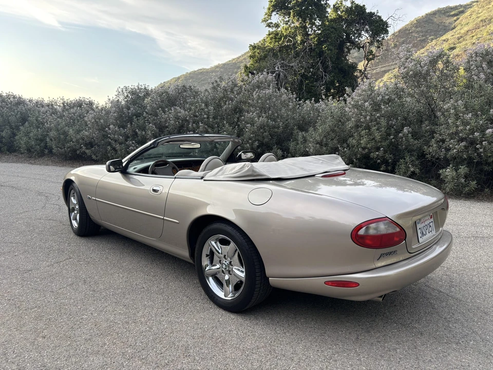 1997 Jaguar X100 XK8 - Image 10 of 31