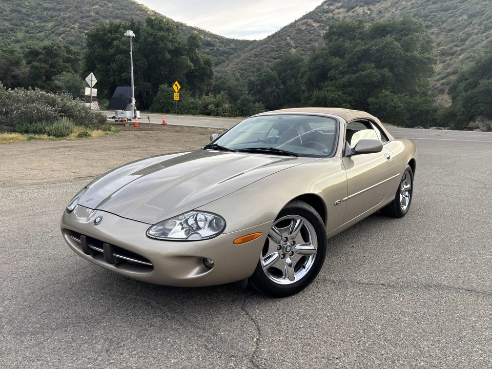 1997 Jaguar X100 XK8 - Image 13 of 31