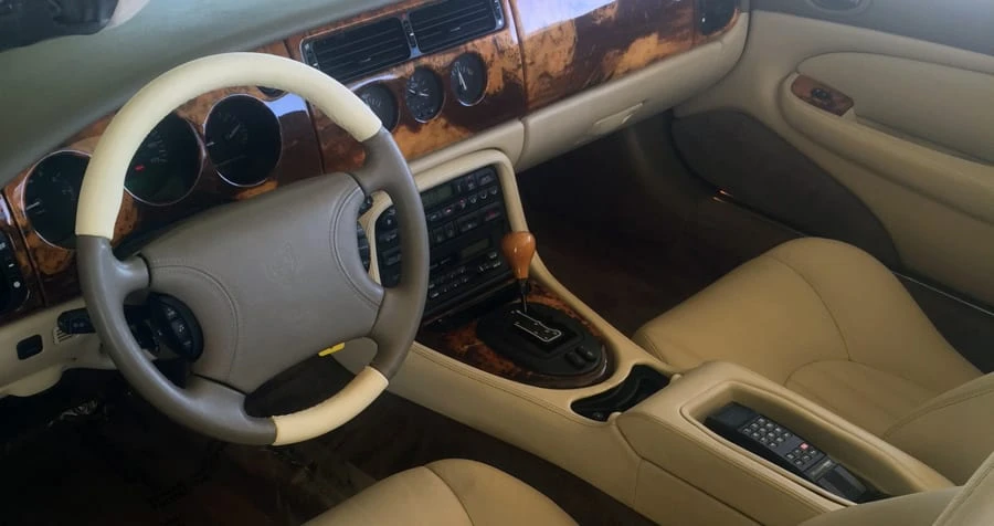 1997 Jaguar X100 XK8 - Image 4 of 12