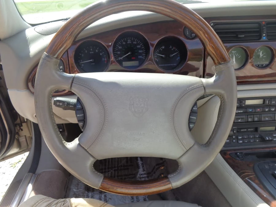 1997 Jaguar X100 XK8 - Image 4 of 4