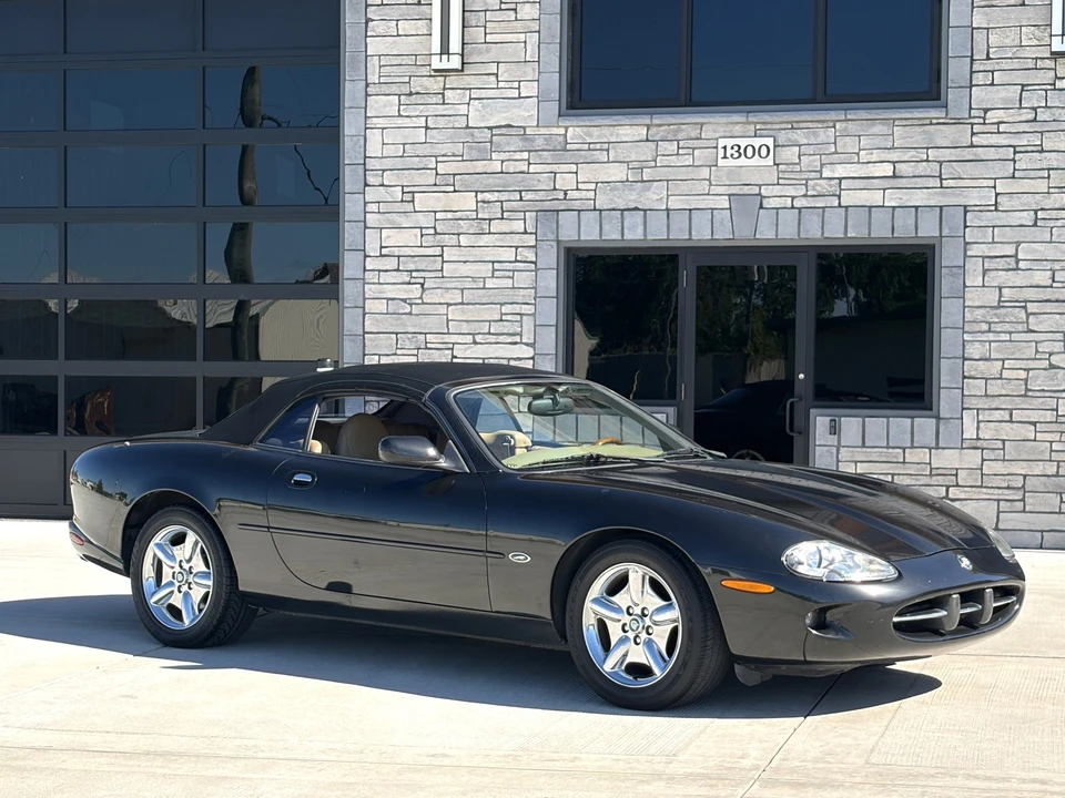 1997 Jaguar X100 XK8 - Image 16 of 31