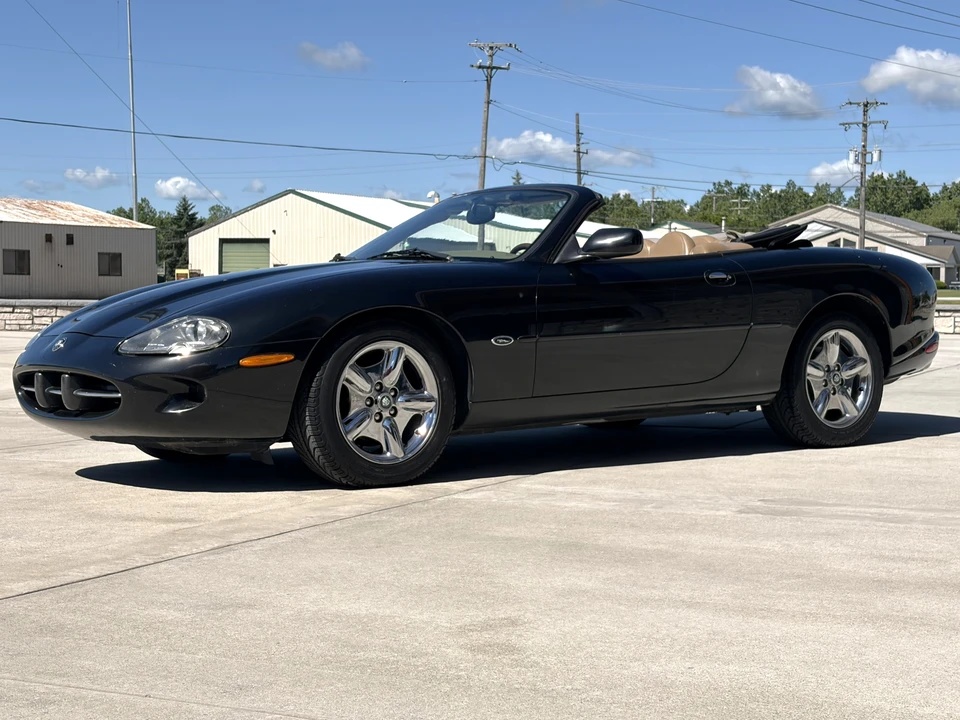 1997 Jaguar X100 XK8 - Image 10 of 31